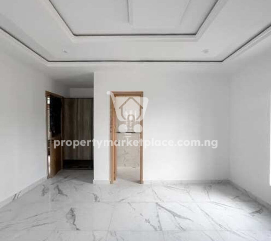 5 bedroom detached duplex & Bq with swimming pool