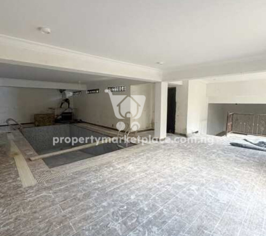 5 bedroom detached duplex & Bq with swimming pool