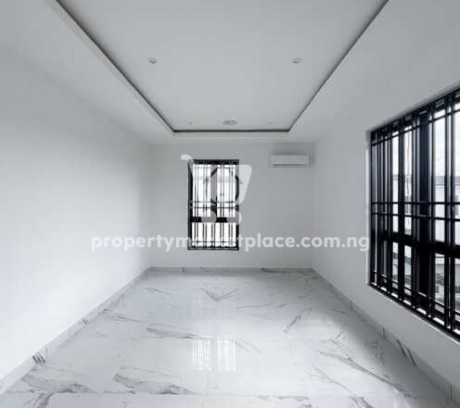 5 bedroom detached duplex & Bq with swimming pool