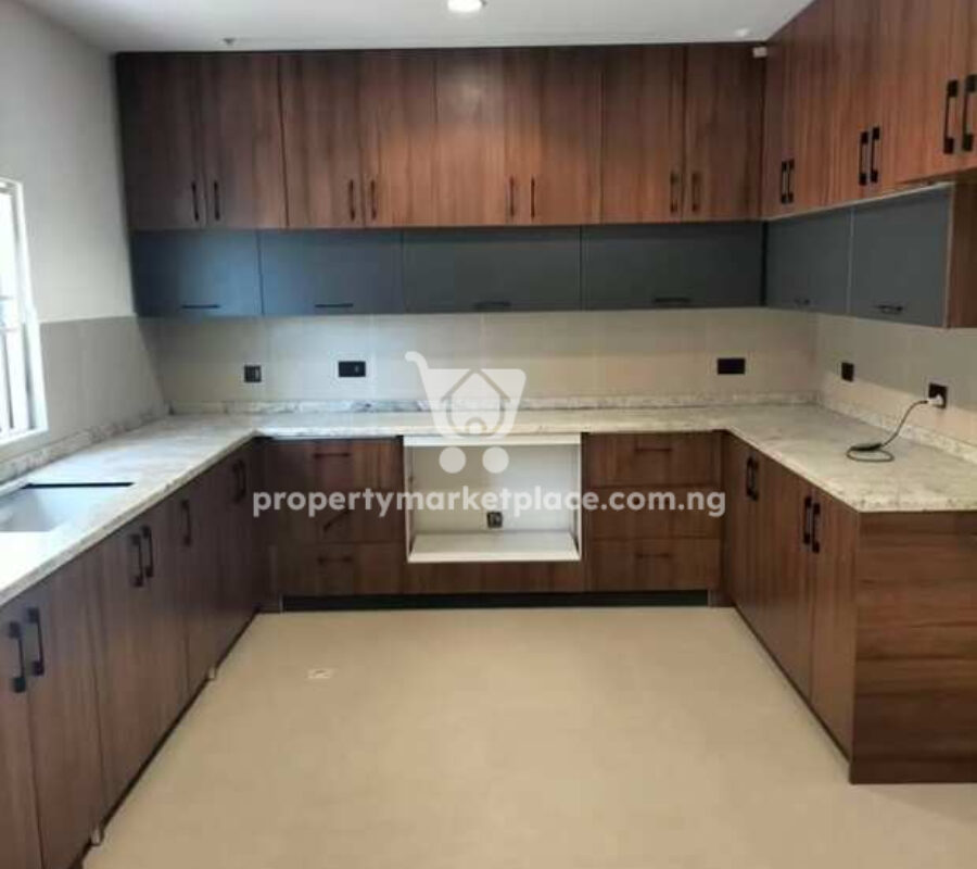 5 bedroom terrace duplex with Bq