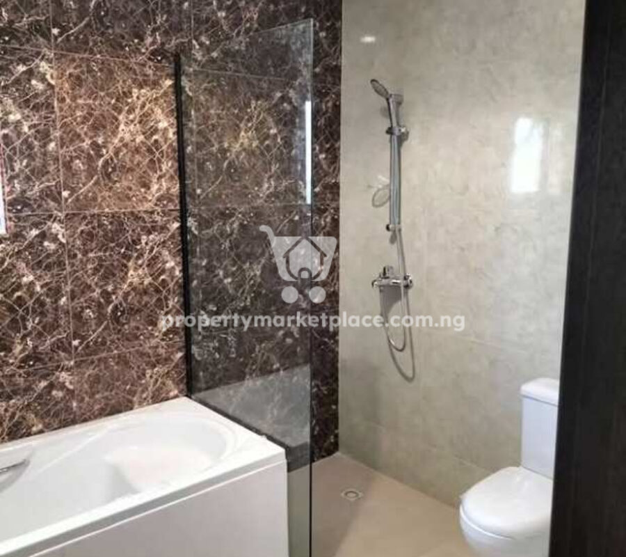 5 bedroom terrace duplex with Bq