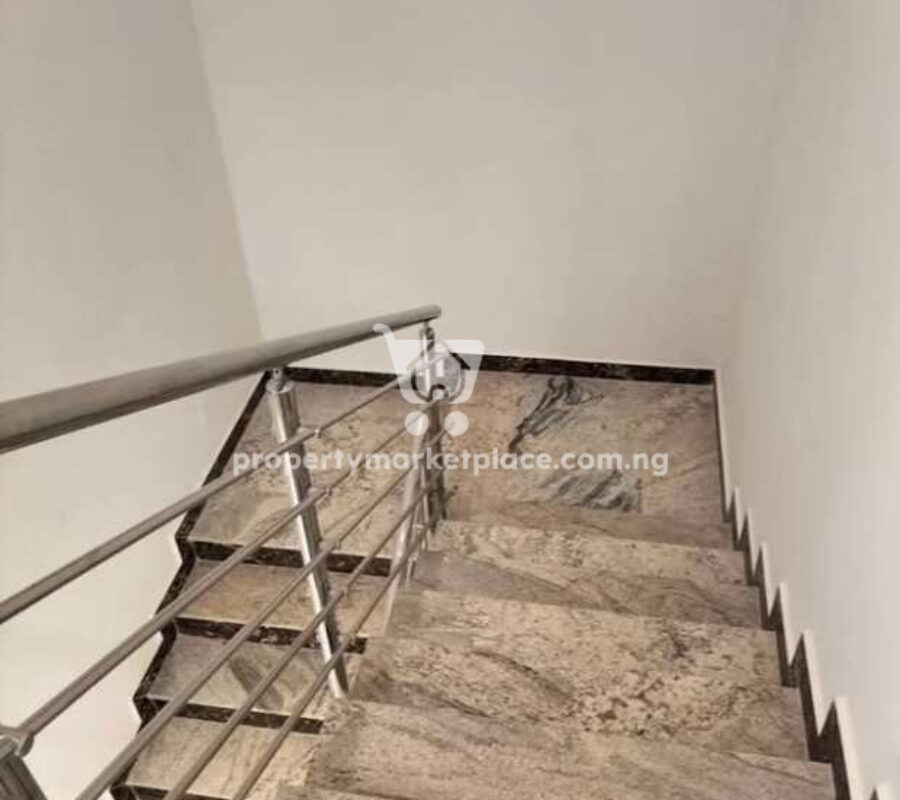 5 bedroom terrace duplex with Bq