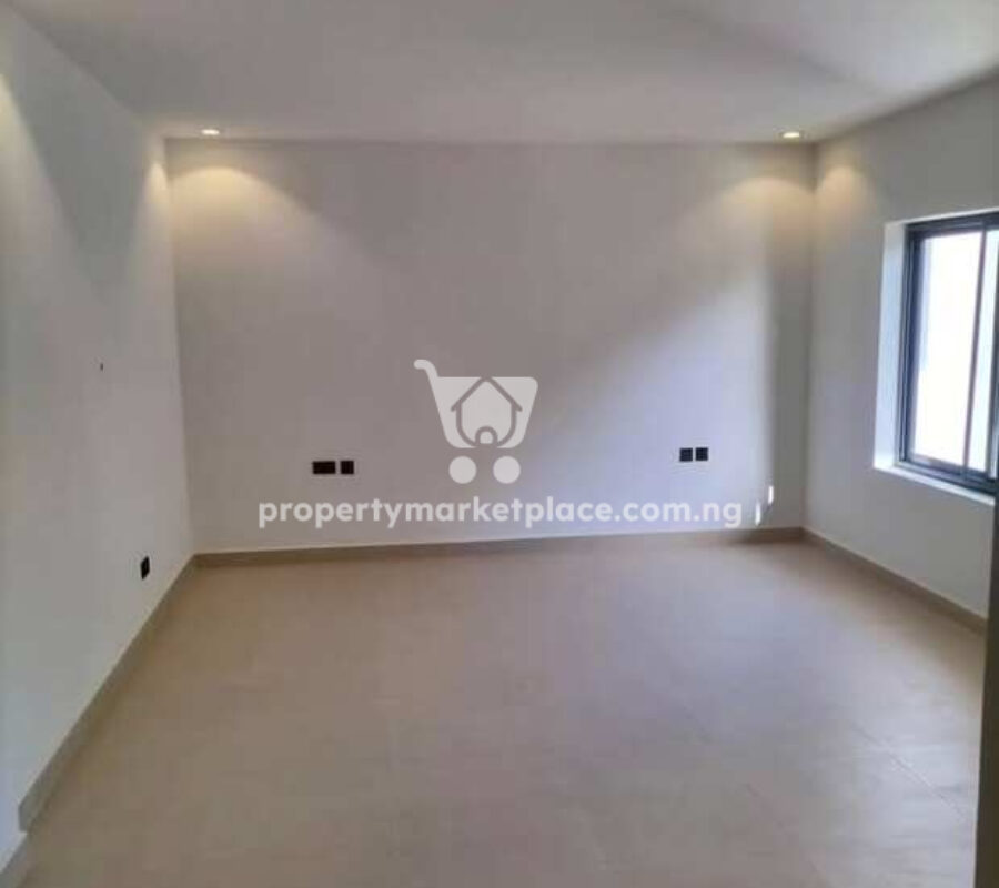 5 bedroom terrace duplex with Bq