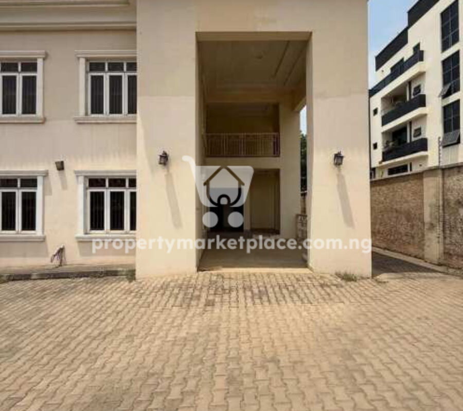 2 units of 4 bedroom semi-detached duplex with Bq