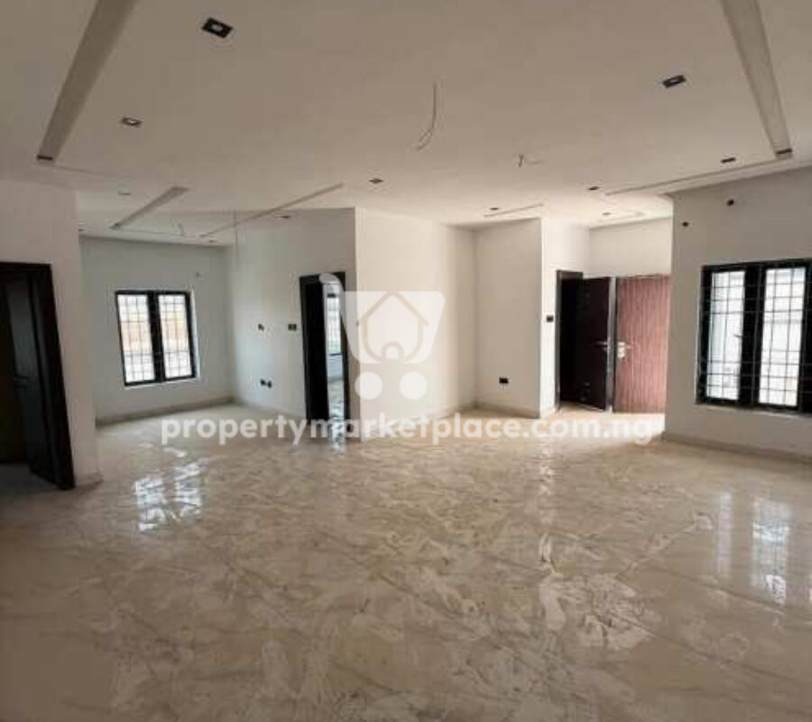 4 bedroom semi-detached duplex with Bq & basement