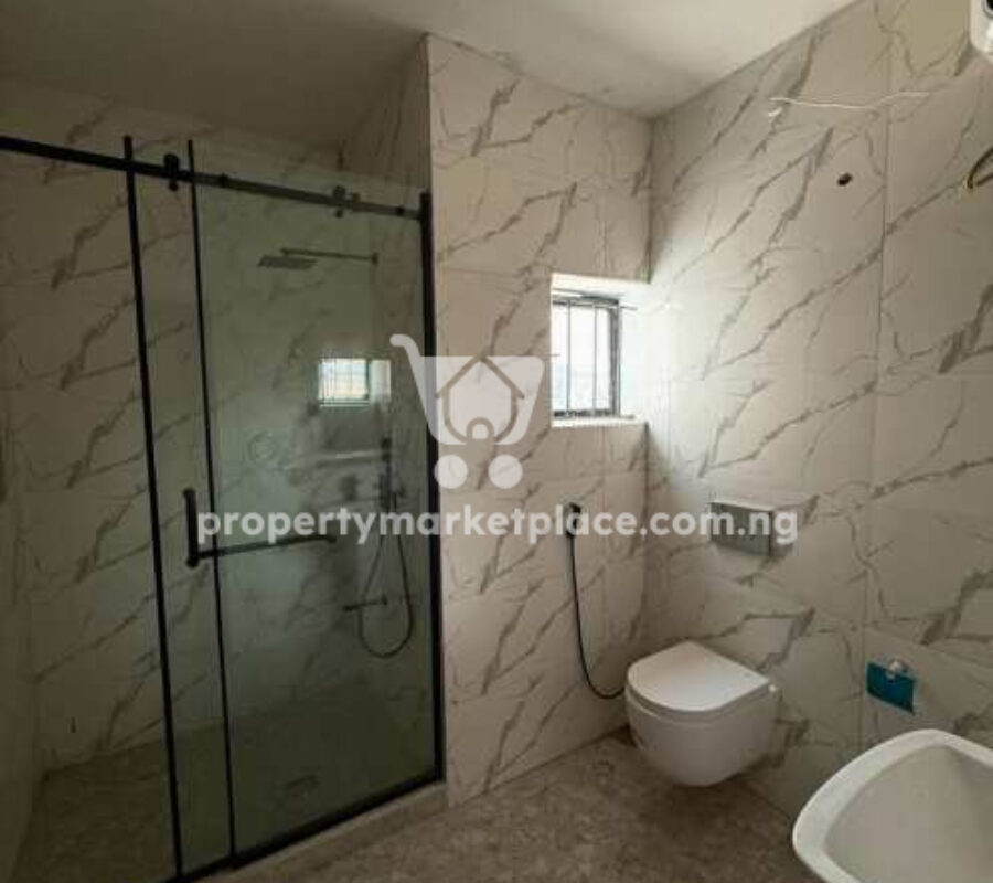 4 bedroom semi-detached duplex with Bq & basement