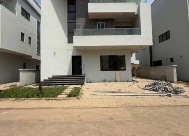 Smart 5 bedroom detached duplex with Bq in an estate