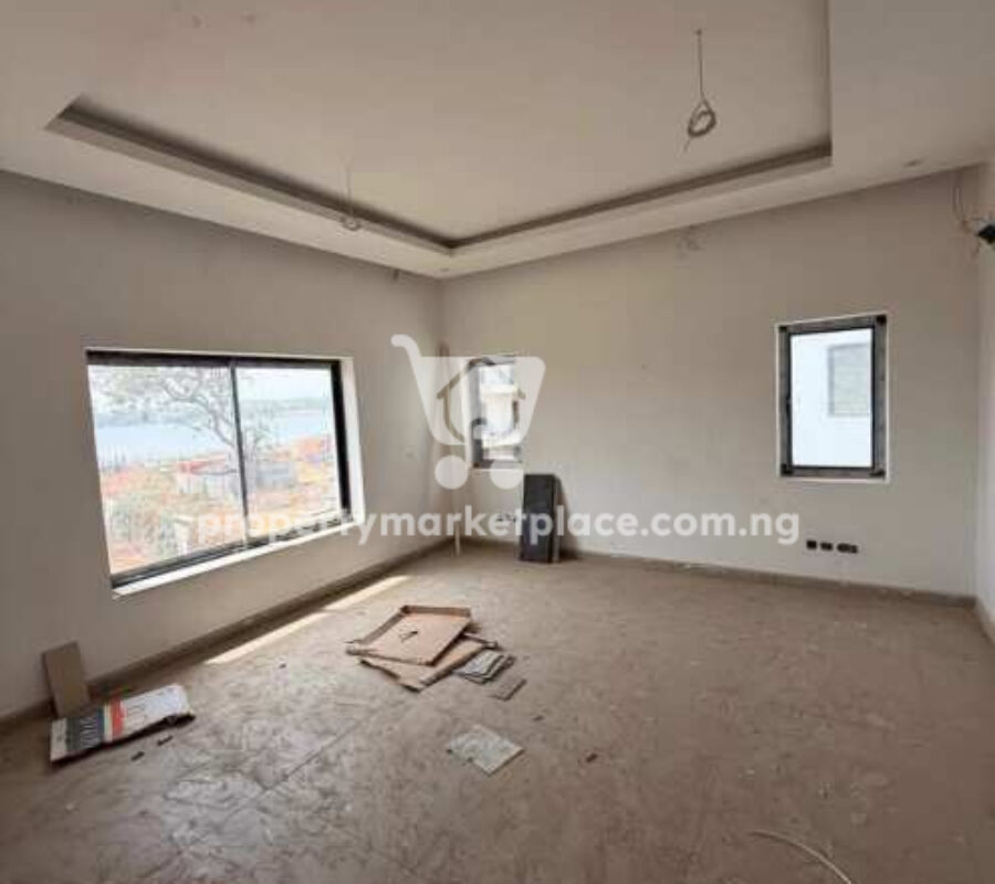 Smart 5 bedroom detached duplex with Bq in an estate