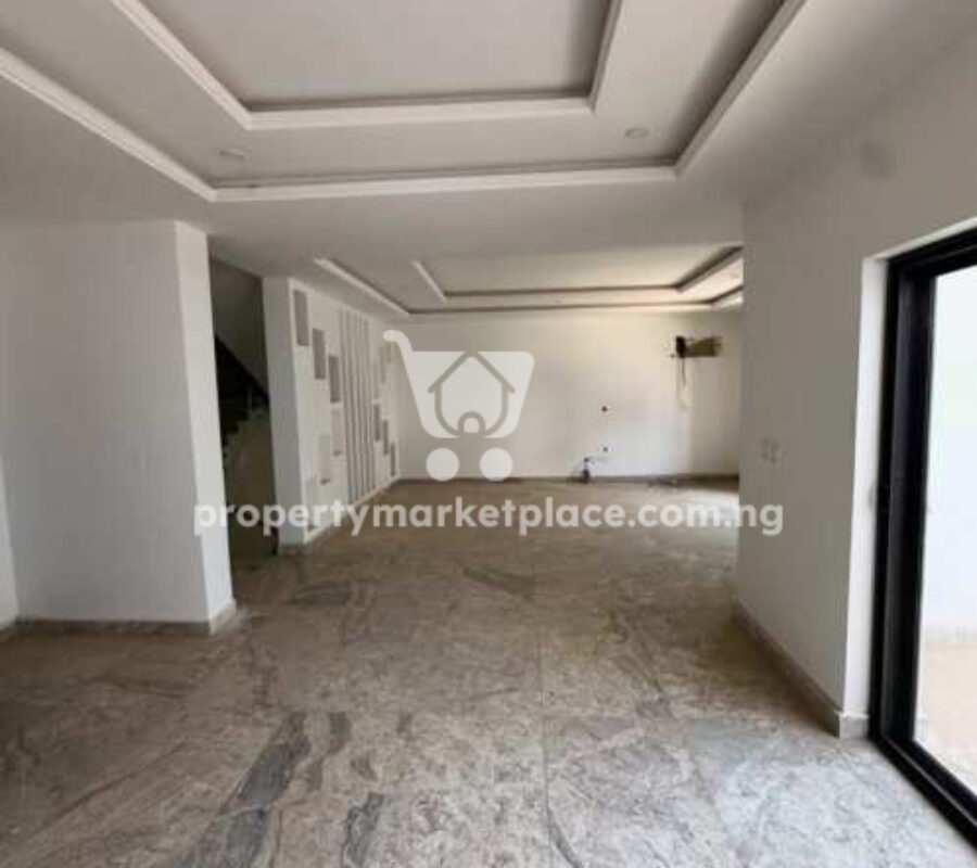 4 bedroom detached duplex and Bq with general swimming pool