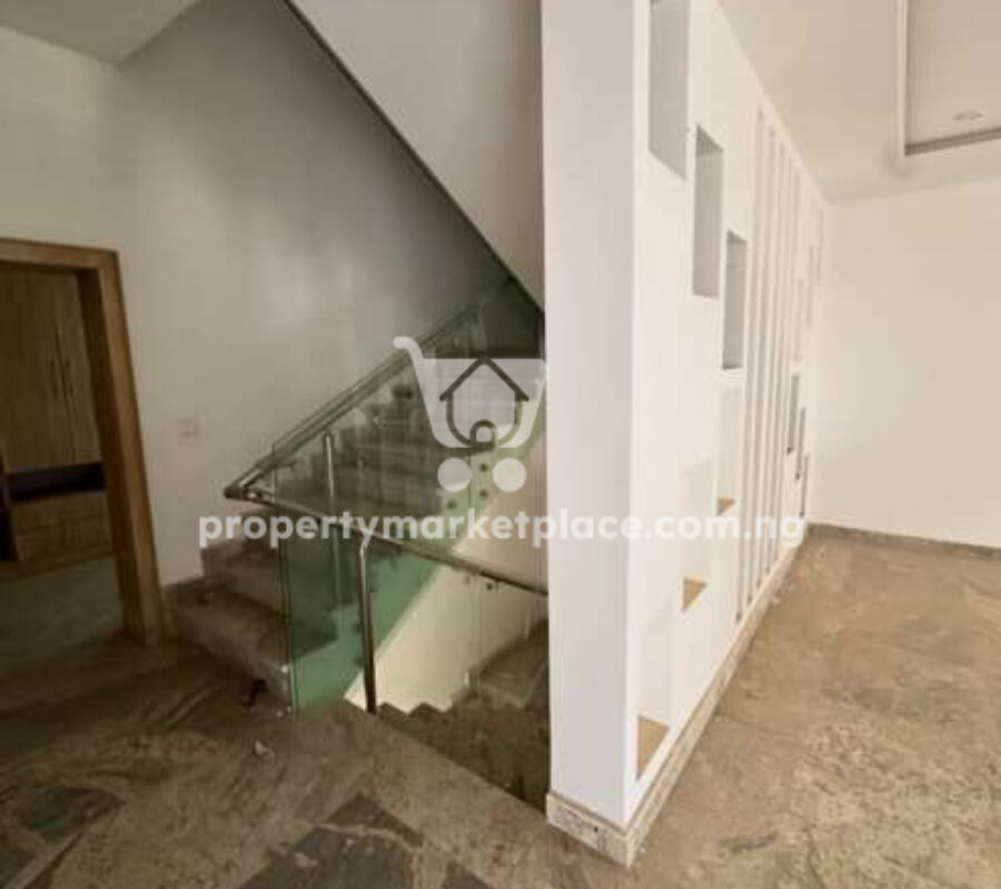 4 bedroom detached duplex and Bq with general swimming pool