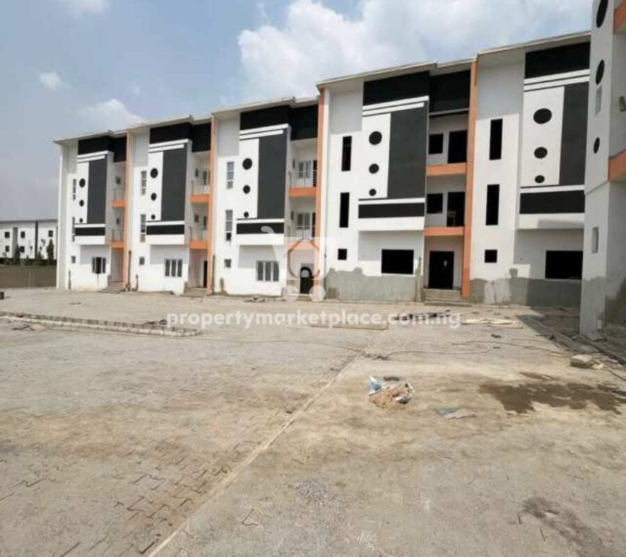 4 bedroom terrace duplex & Bq with smart home features