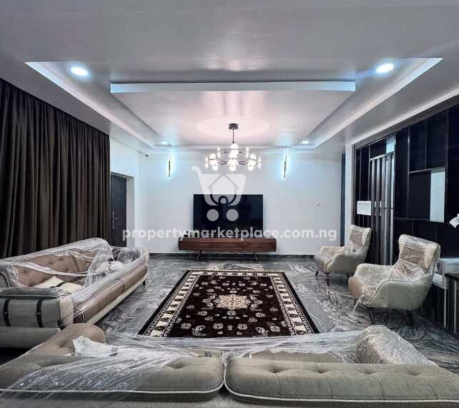 Superbly furnished 3 bedroom flat with Bq