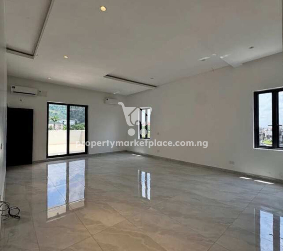 Superbly finished 5 bedroom detached duplex with Bq