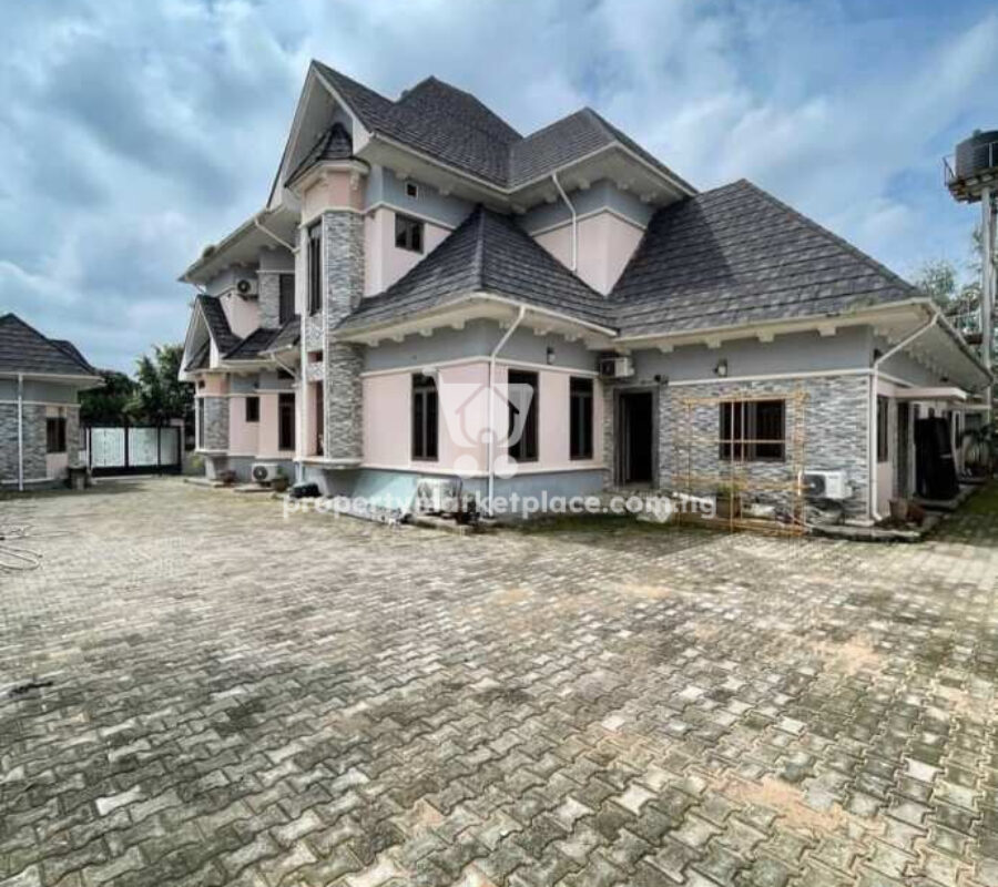 Furnished 5 bedroom detached duplex with 2 rooms Bq