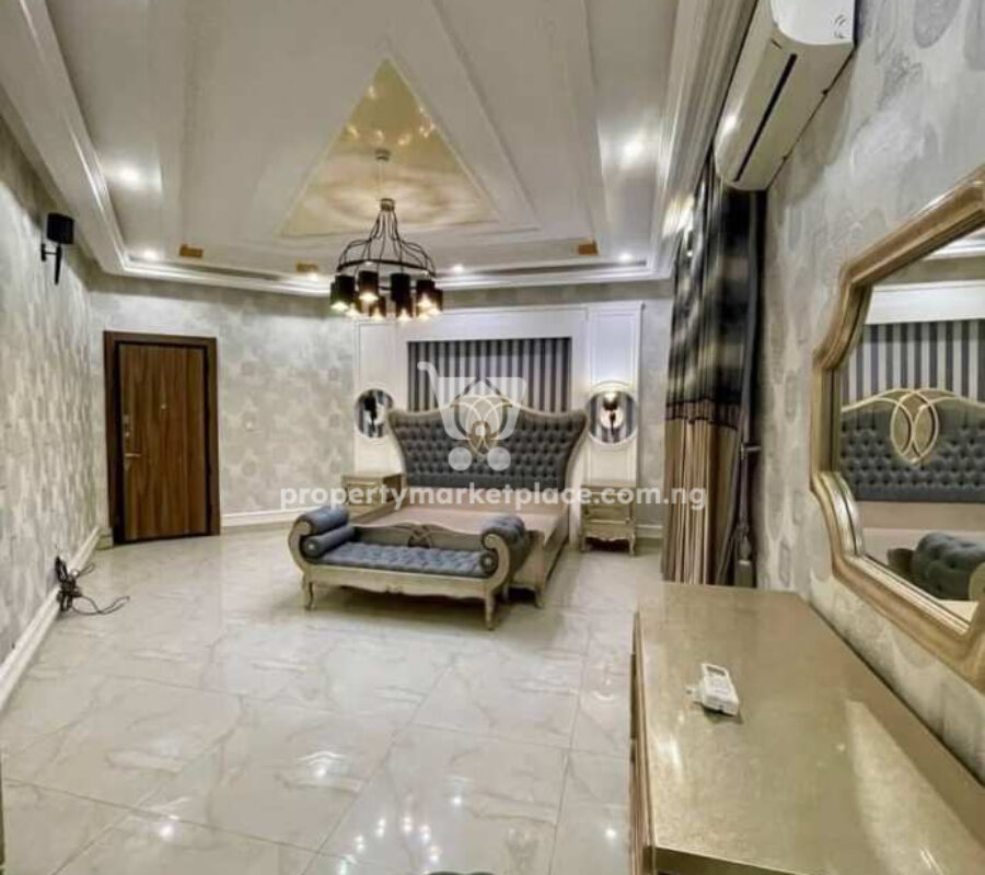 Furnished 5 bedroom detached duplex with 2 rooms Bq