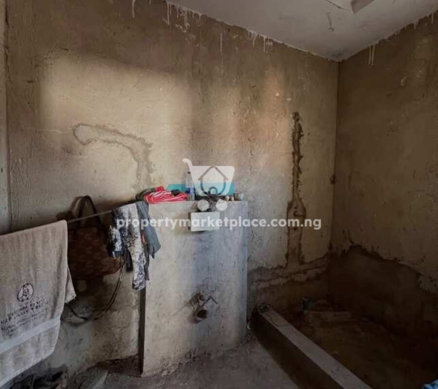 5 bedroom detached duplex with Bq in a secured estate