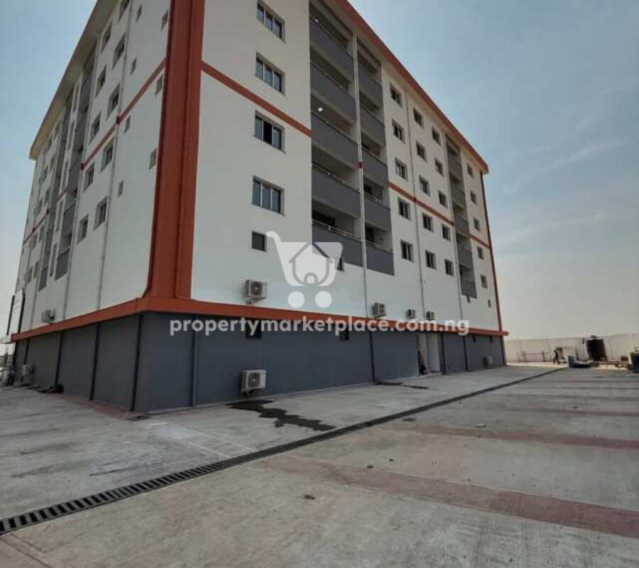 Spacious & serviced 3 bedroom flat