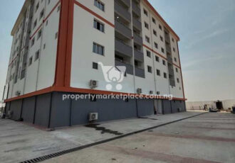 Spacious & serviced 2 bedroom flat
