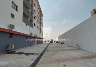 Spacious & serviced 3 bedroom flat