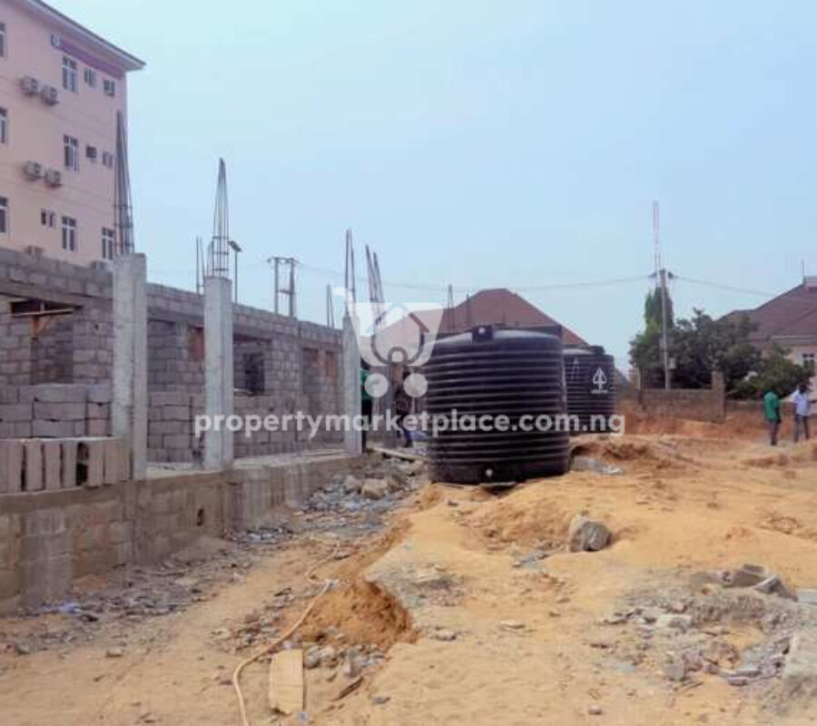 4 bedroom terrace duplex with Bq
