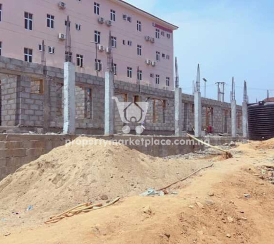 4 bedroom terrace duplex with Bq