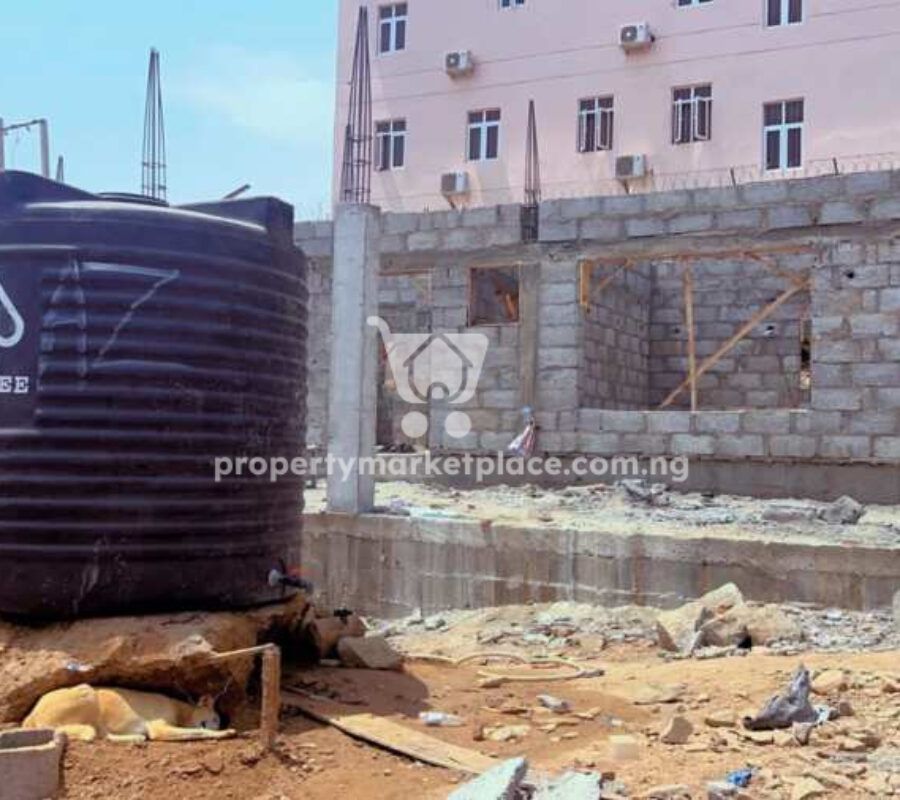 4 bedroom terrace duplex with Bq