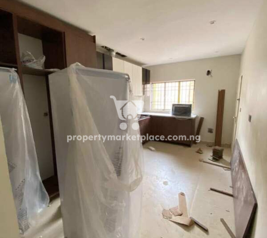 4 bedroom terrace duplex with Bq