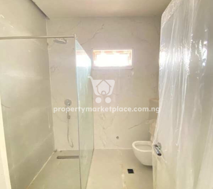 4 bedroom terrace duplex with Bq