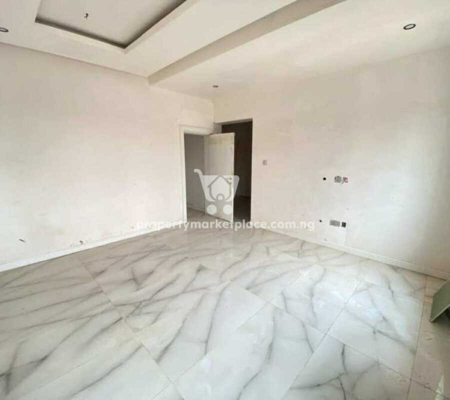 4 bedroom terrace duplex with Bq