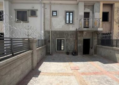 Spacious 3 bedroom terrace duplex