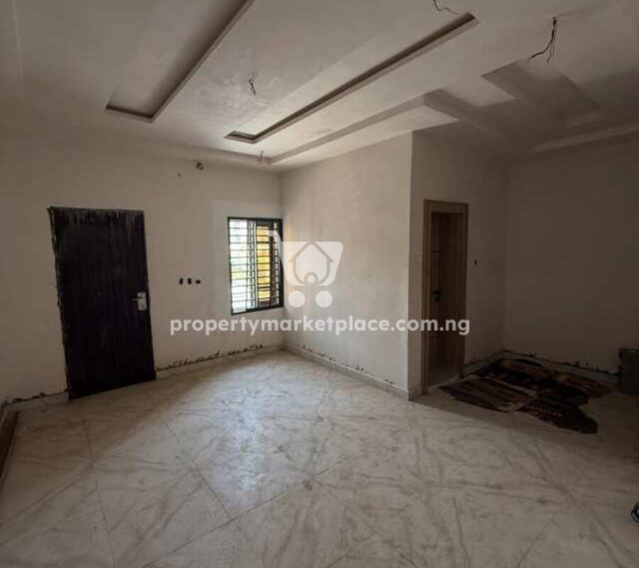 Spacious 3 bedroom terrace duplex