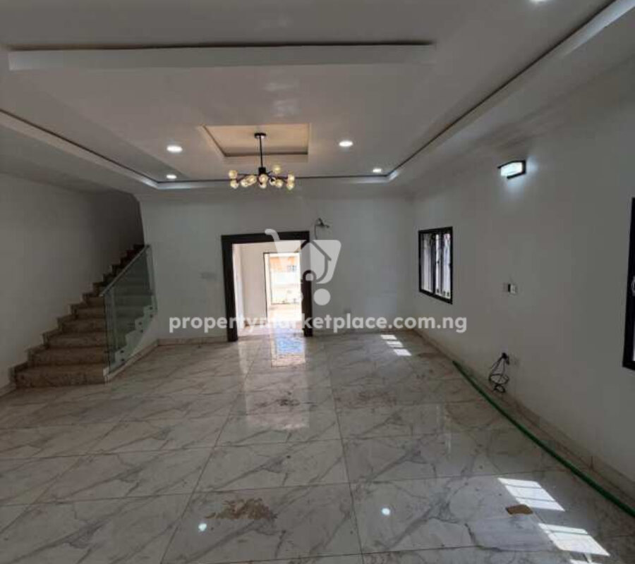 Nicely finished 4 bedroom detached duplex with Bq