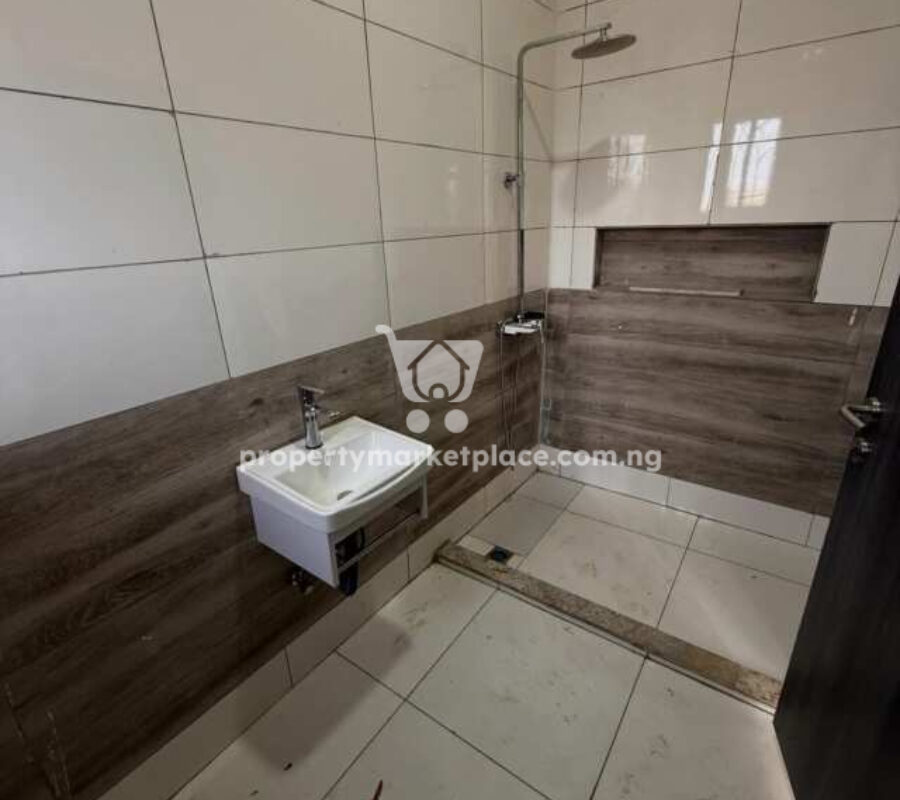 Nicely finished 4 bedroom detached duplex with Bq