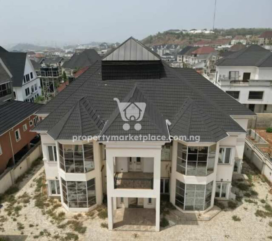 Massive 7 bedroom mansion, penthouse 2 parlours, 2 rooms Bq