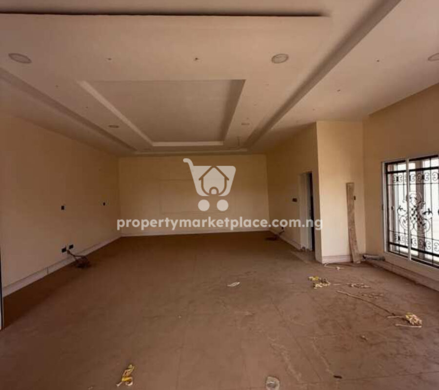 Massive 7 bedroom mansion, penthouse 2 parlours, 2 rooms Bq
