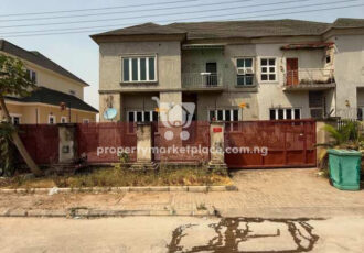 4 bedroom semi-detached duplex with Bq
