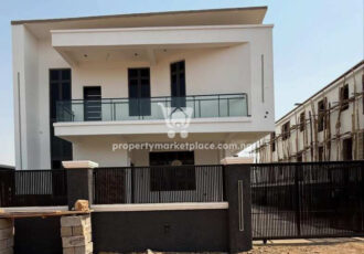 5 bedroom detached duplex and Bq with swimming pool