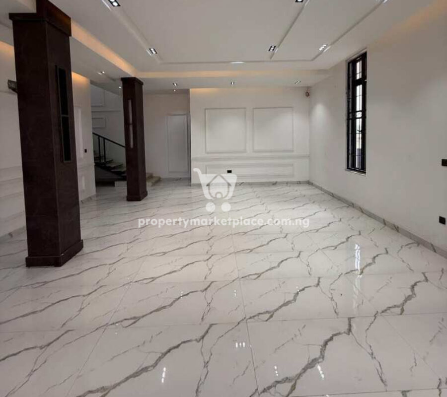 5 bedroom detached duplex and Bq with swimming pool
