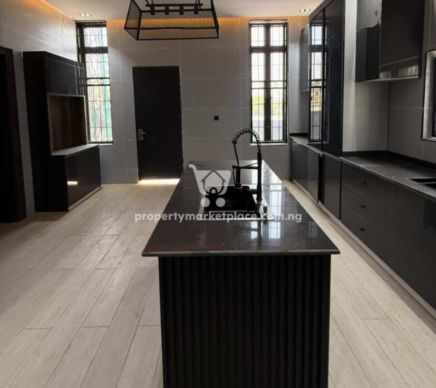 5 bedroom detached duplex and Bq with swimming pool