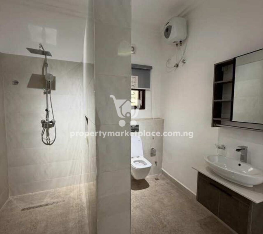 Massive 5 bedroom detached duplex with Bq