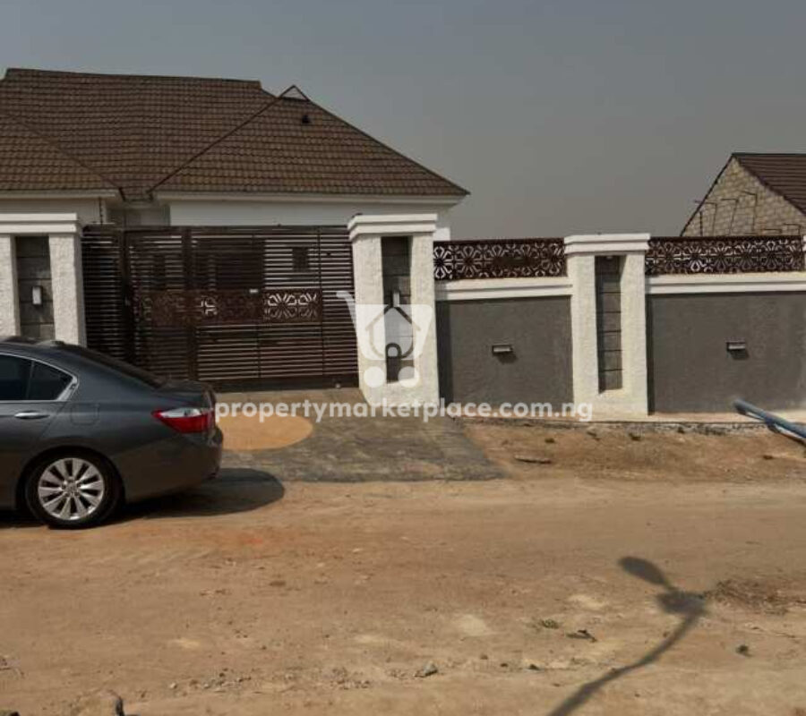 2 bedroom semi-detached bungalow