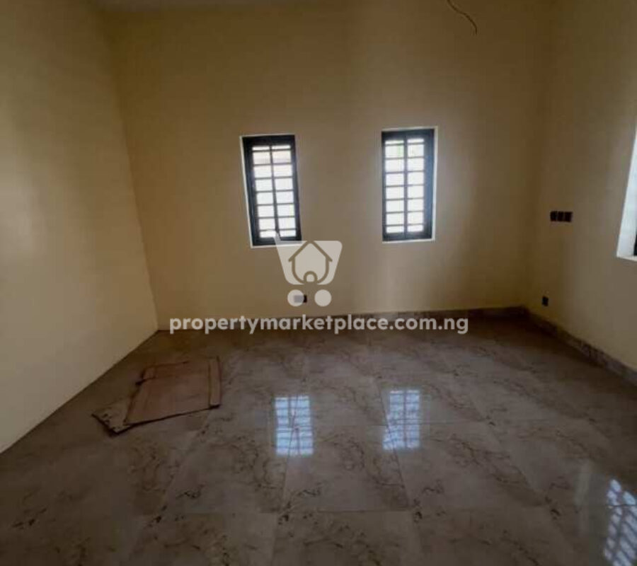 2 bedroom semi-detached bungalow