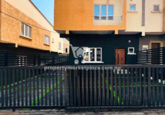 Spacious 4 bedroom semi-detached duplex with Bq