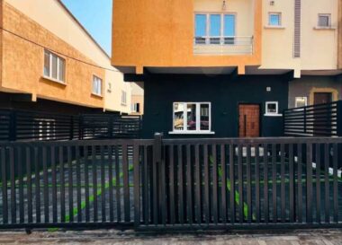 Spacious 4 bedroom semi-detached duplex with Bq