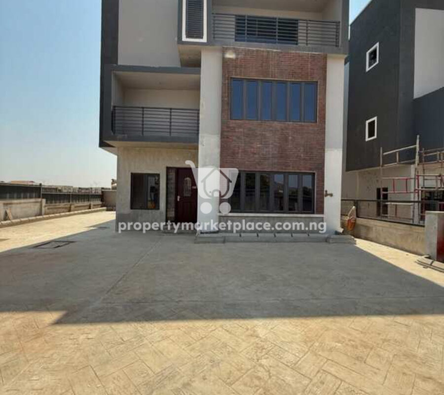 4 bedroom terrace duplex and Bq with private compound