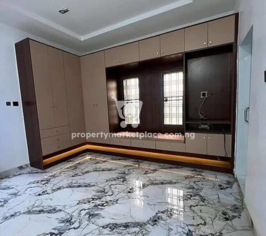 4 bedroom terrace duplex & Bq with a private compound