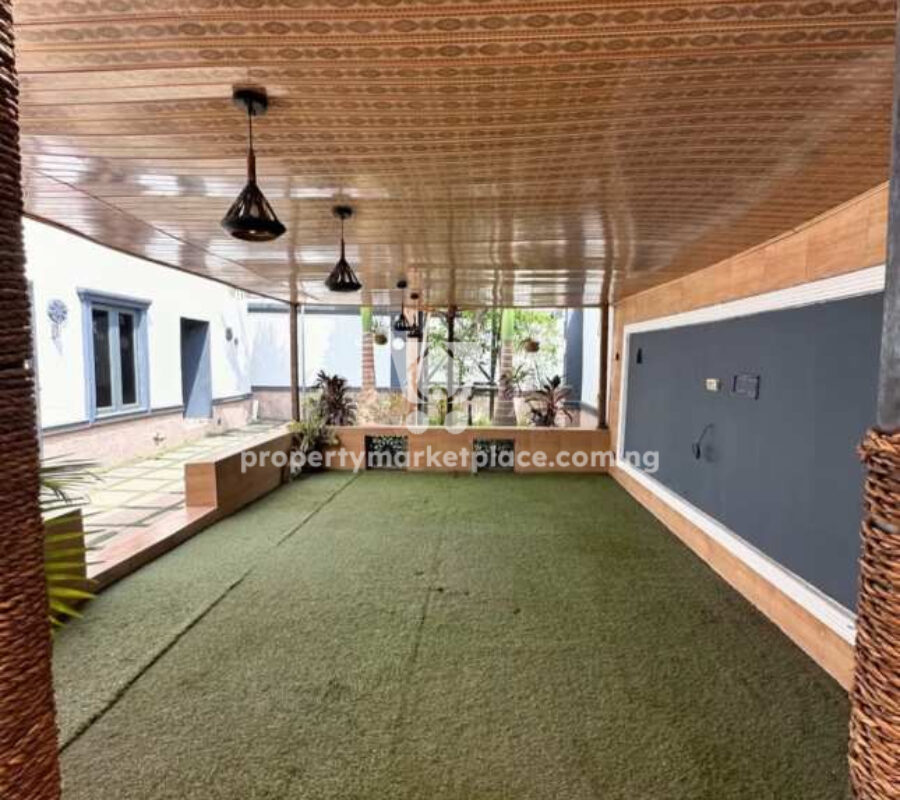 4 bedroom semi-detached duplex & 2 rooms Bq, private compoun