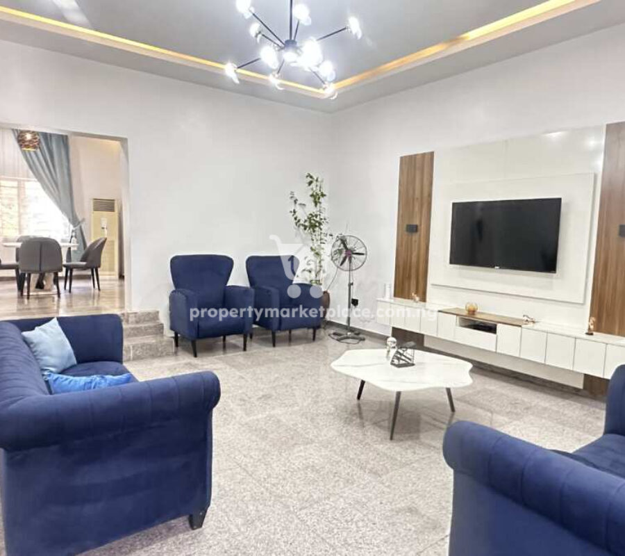 Furnished 4 bedroom detached duplex & 1 bedroom guest chalet