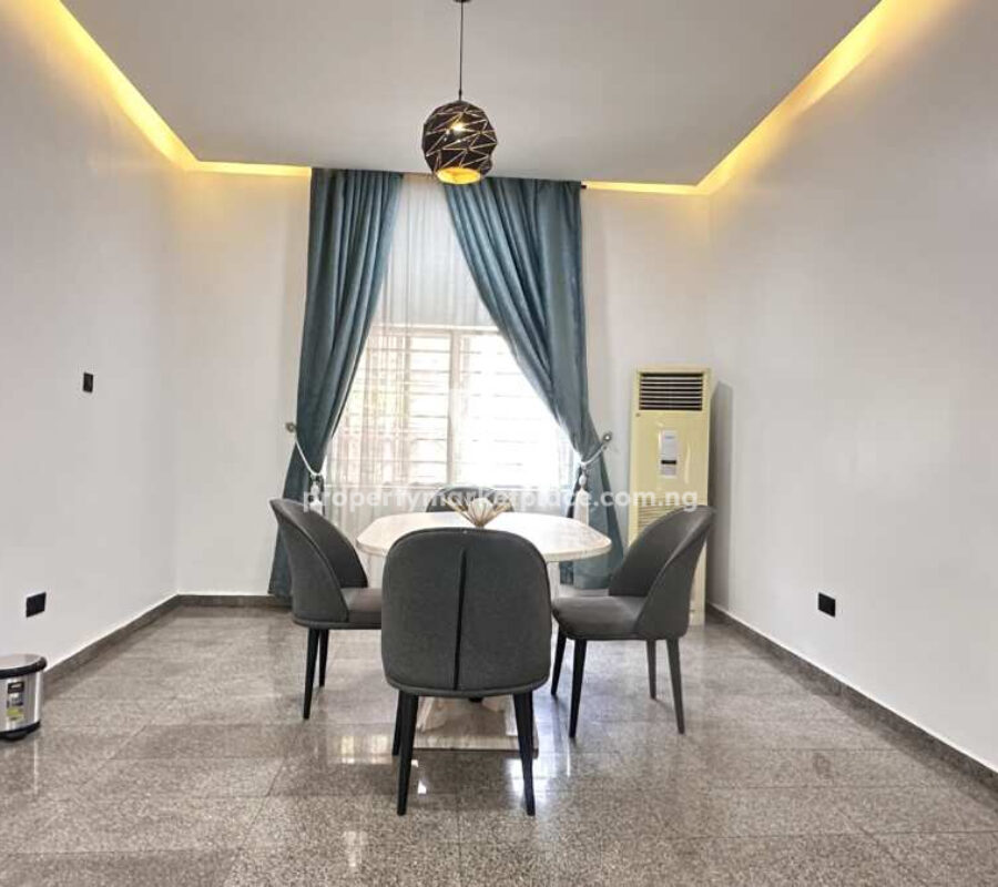 Furnished 4 bedroom detached duplex & 1 bedroom guest chalet