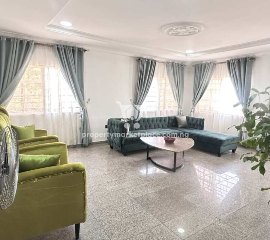 Furnished 4 bedroom detached duplex & 1 bedroom guest chalet
